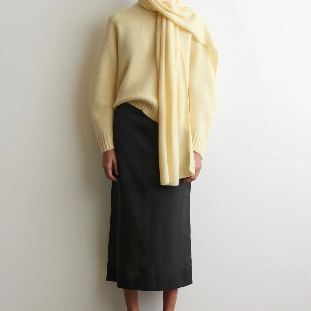 COS CHUNKY PURE CASHMERE CREW-NECK SWEATER medium butter yellow 2025 - Picture 5 of 8